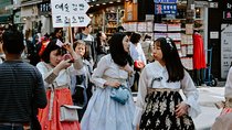 Seoul Art Tour with a Local Expert: 100% Personalized & Private