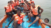 Traditional Fisherman’s Boat Ride Experience in Mamallapuram