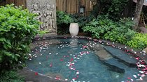 Private Day Trip: Outdoor Hot Spring Experience and Mutianyu Great Wall