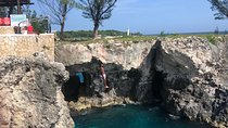 Blue Hole Mineral Springs, Rick's Café, and Shopping Combo Tour