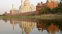 Private Tour to Taj Mahal and Agra fort with Car and Guide