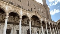 Private Day Tour to Pyramids ,The Egyptian Museum And Old Cairo