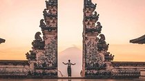 The Gates of Heavan - Ubud Jungle Swing & Waterfall Tour