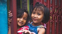 Malang local life kampong walking tour - city highlights in between // 4 - 6 hrs