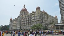 All in one-Combo of City, Dhobighat, Slum & Dabbawala with ferry and train ride.