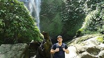 Kombi Tour Volio waterfall and chocolate factory