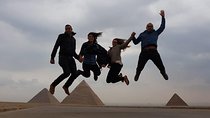 Private Tour 8 hours To Pyramids, Egyptian Museum and Khan al-Khalili