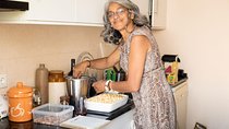 Portuguese Home Dining Experience in Lisbon with a Local, Paula