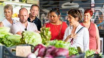 Cesarine: Market Tour & Home Cooking Class in Naples