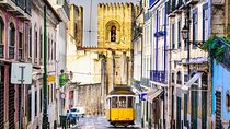 Tour in Lisbon with visit to Belem, Cristo Rei and Pillar 7 Reality Experience