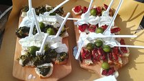 Naples Street Food Tour with Foodie Guide around Historical Center
