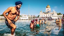 Four days Golden Triangle Luxury Tour with Dinner to Agra and Jaipur from Delhi