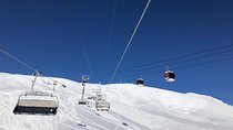Private Transfer Tbilisi/Airport to/from Gudauri with 4x4 vehicle with ski racks