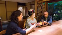 Private Bar time with an authentic Maiko 