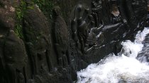 Kbal Spean & Banteay Srei Temple Tour 