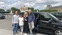 Paris Private Transfer Airport & 1H Tour of Must-See Sights