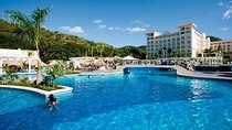 Private Transfer From Liberia Airport To Riu Guanacaste or Riu Palace Costa Rica