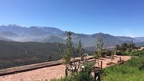 4x4 ride in the mountain atlas with lunch in a Berber house