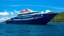 Phi Phi Islands Tour First Class By Royal Jet Cruiser From Phuket