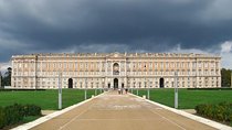 Visit the Royal Palace of Caserta