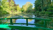 Paris & Giverny in One Day with Lunch and Roundtrip VIP Transportation