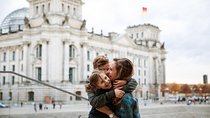 Personal Travel and Vacation Photographer Tour in Berlin