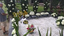 Pablo Escobar Tour with La Catedral Prison, Spanish language