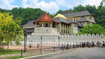 Colombo Airport to Kandy Taxi