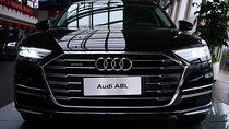 Luxury Vehicle With Private Guide 8-Hour Customized City Highlights Tour 