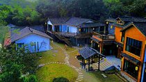4 Days Zhangjiajie Exciting Tour with Glass Bridge (Mountain&Lake View Hotel)