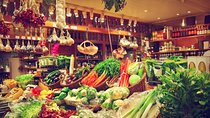 Market tour and lunch or dinner at a local's home in Civitavecchia