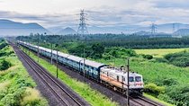Private Arrival transfer: Delhi Railway station to Hotel