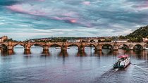 VIP Prague food and cultural tour - 6 hours fairytale experience