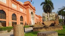 Tour form Cairo Airport to Pyramids & Sphinx & Egyption museum 