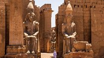 From Hurghada: Day Trip to Valley of the Kings in Luxor