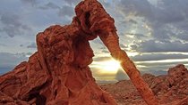 Valley of Fire/ Mojave Desert VIP Small Group Tour From Las Vegas