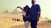 Private Day Tour to Pyramids of Giza & Egyptian Museum