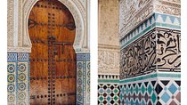 Highlights: History & Heritage - Walking Tour