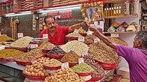 Guided Old Delhi Walk with Rickshaw Ride & Meal
