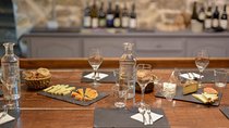 Paris Art of Pairing Cheese and Wine Tasting in a Cheese Cellar