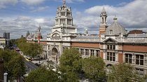 Private Guided Tour of The Victoria and Albert Museum - 3 Hour