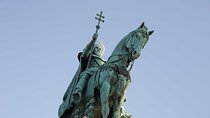Castle District tour with Matthias Church Ticket & Cake & Coffee