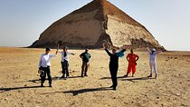 Day Tour to Memphis and Dahshur with Egyptian Lunch from Cairo