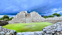 A not crowded Archaeological tour in Cañada de la Virgen