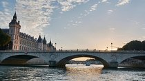 Paris Kick-Off Private Tour