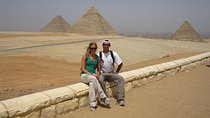 From Hurghada to cairo and return (Entrance fees included)