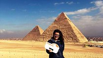 Giza Pyramids & Egyptian Museum Private Day Tour