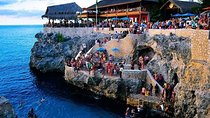 Blue Hole Mineral Spring Private Tour With Ricks Cafe 