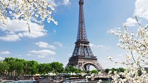 Eiffel Tower with reserved access to the 2nd floor