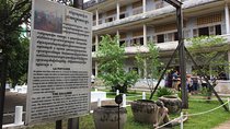 Private 2 Days Tour to Phnom Tamao Zoo & Killing Field